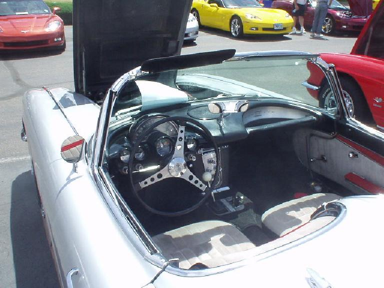 The cockpits of early Vettes featured chrome gauges and controls.