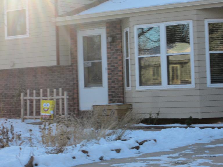 SpongeBob Squarepants is reincarnated as a motorist greeter at Alene's house.