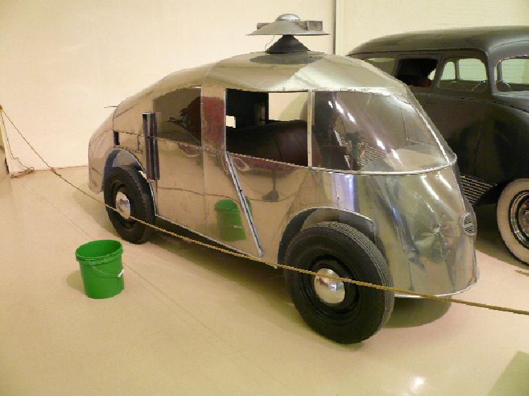 The 1938 Eliot Cricket III had an engine that could run on any fuel and featured a one-piece frame and stainless steel body. The 1938 Eliot Cricket III had an engine that could run on any fuel and featured a one-piece frame and stainless steel body.