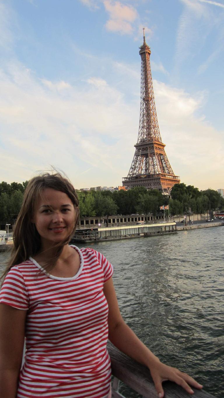Katia and the Eiffel Tower.