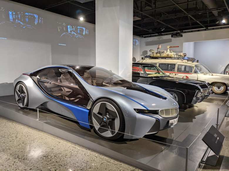BMW i7 concept car.