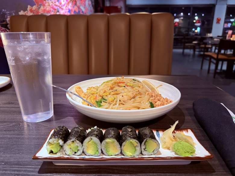 A lake at Vista del Camino Park that I ran by in Scottsdale. A lake at Vista del Camino Park that I ran by in Scottsdale.