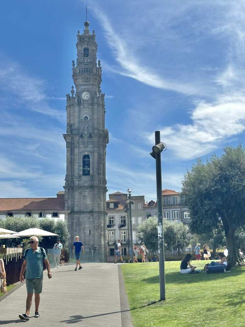 The plaza by the Clerigos Tower.