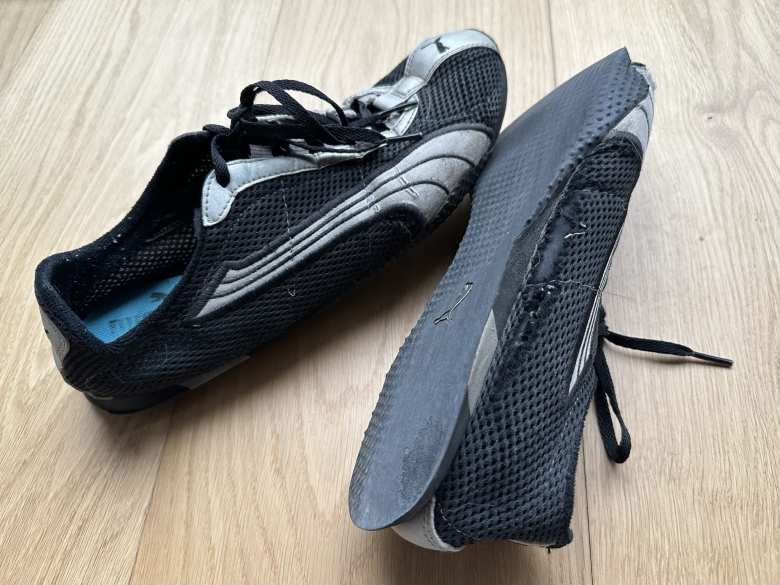 I finally retired my second-to-last pair of 2012 Puma H. Street+ shoes after 596 miles. They had rather large tears in the fabric.