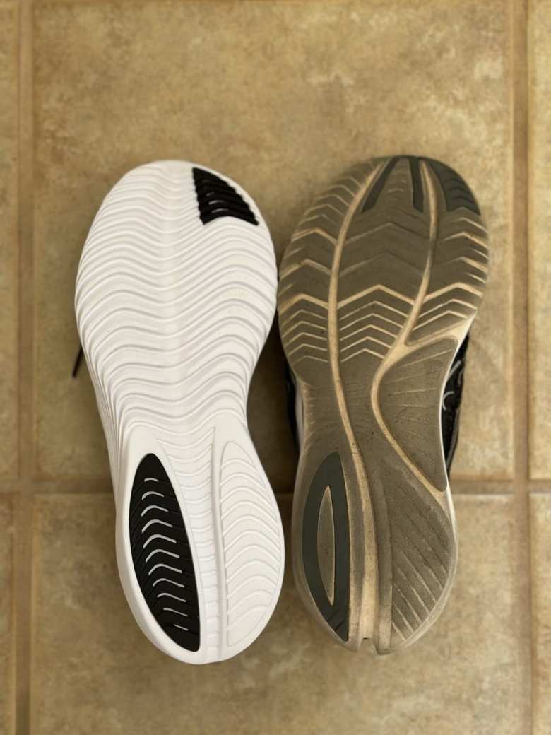 The sole of the Saucony Kinvara 14 (left) versus that of the Kinvara 13.