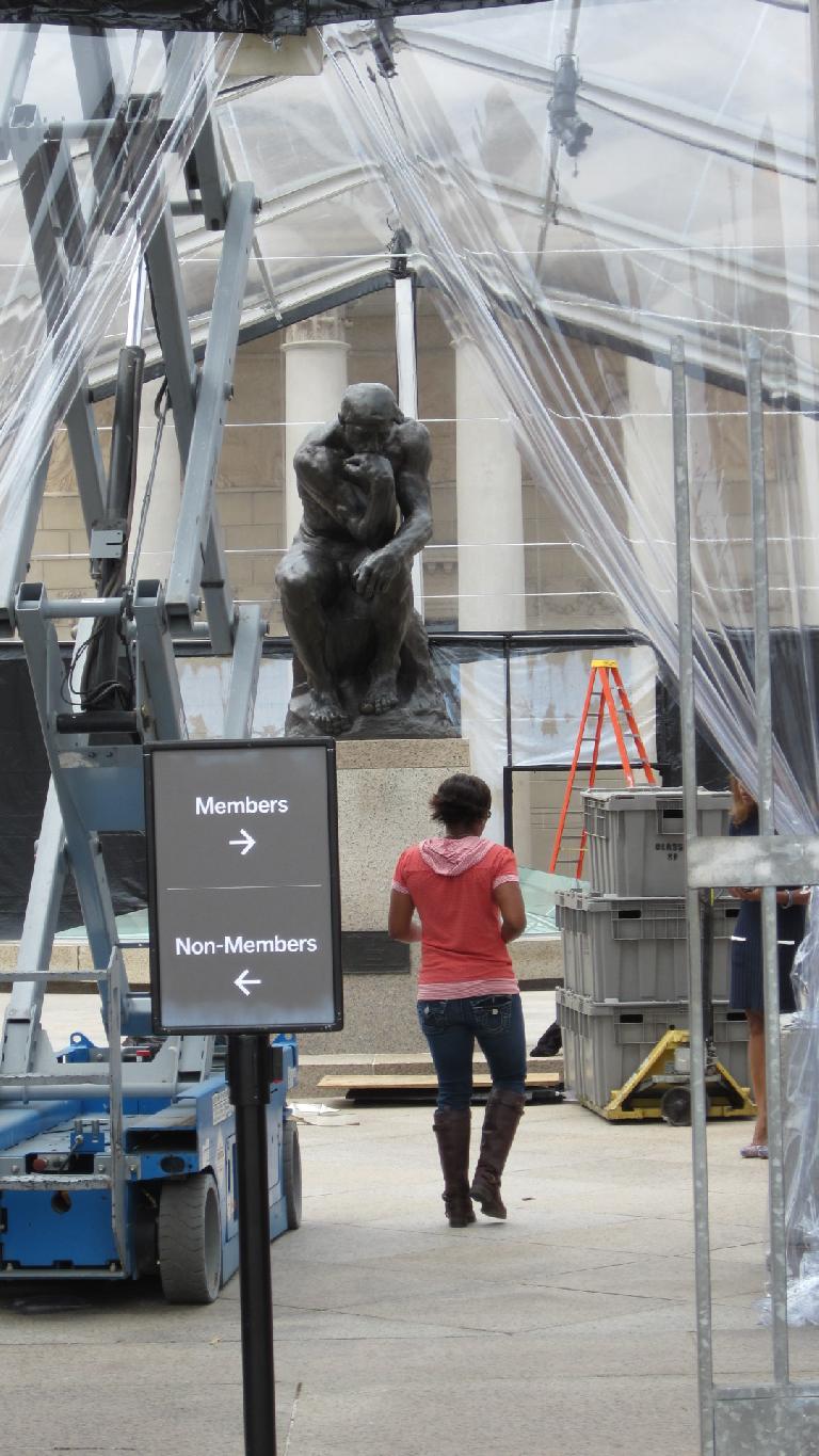 So no wonder I did not see The Thinker by Rodin in front of Meyer Library yesterday.  It was here at the California Palace of the Legion of Honor near Lincoln Park.