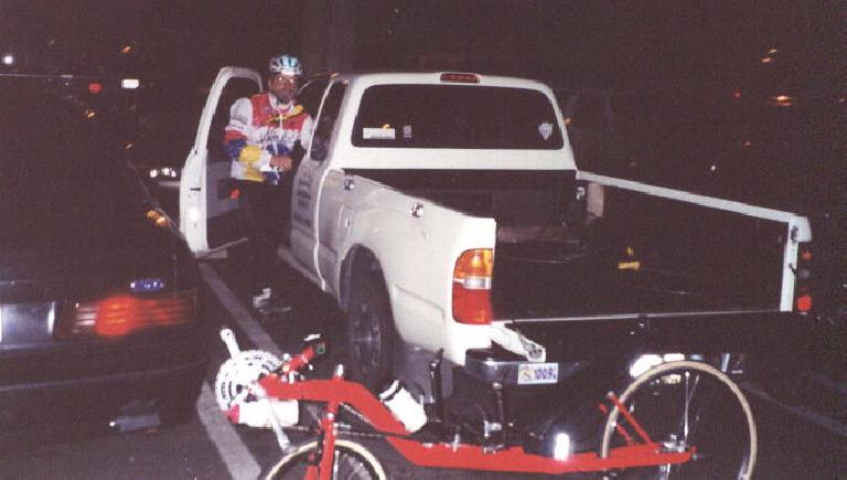 Harry Gretzke, Felix Wong's red Reynolds Wishbone recumbent, start of 2000 Solvang Double Century