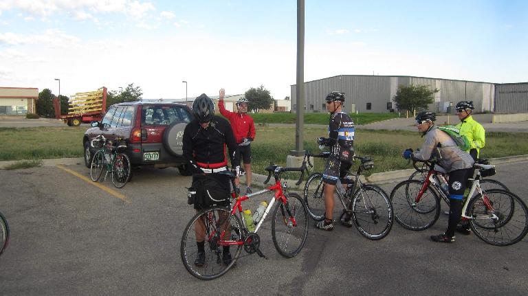 John Lee Ellis makes some quick announcements before the 8:00 a.m. start of the Stove Prairie 200km Brevet.