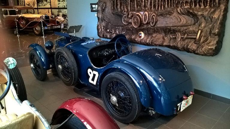 A blue 1929 Tracta A that was a 1929 Le Mans category winner. Its top speed was 90 MPH. A blue 1929 Tracta A that was a 1929 Le Mans category winner. Its top speed was 90 MPH.