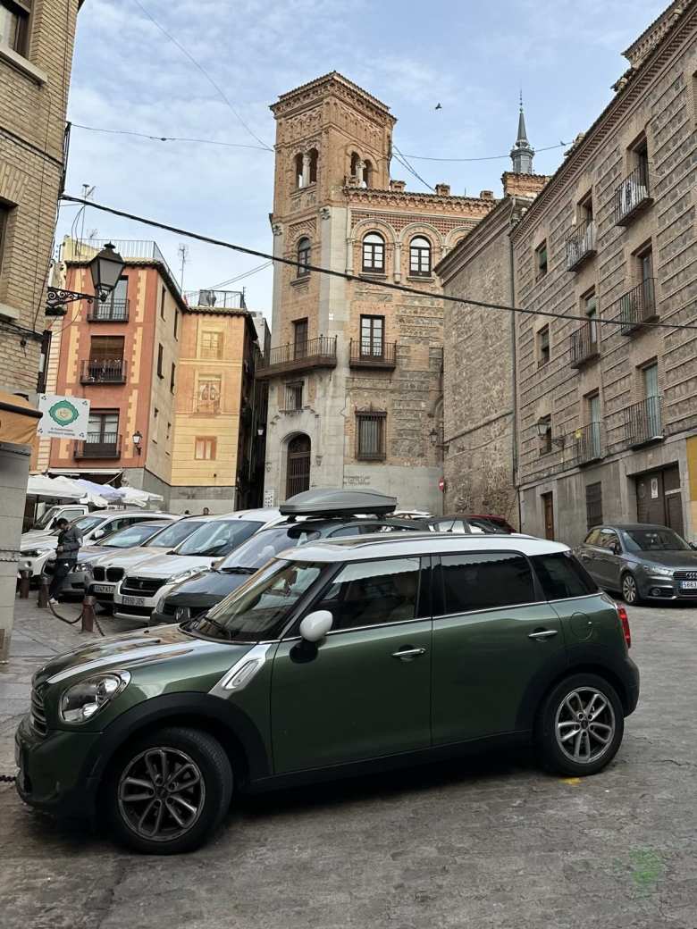 I liked the British Racing Green color of this MINI Countryman in Toledo.