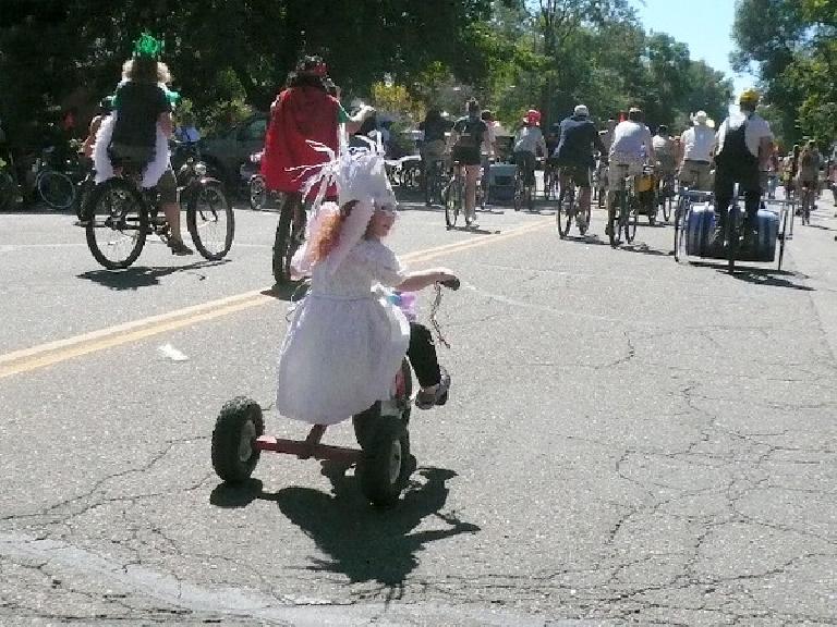 This girl on her tricycle was easily keeping up with everyone.