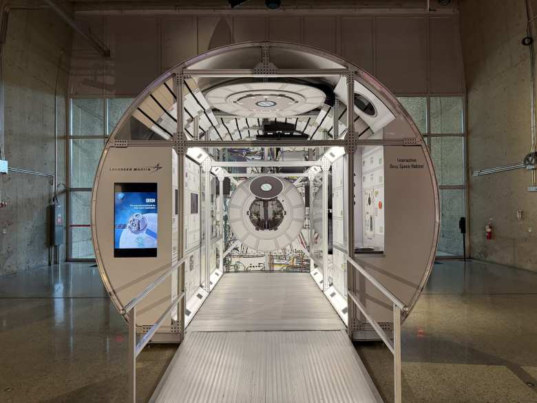 This Lockheed Martin Interactive Deep Space Habitat showed what items astronauts had access to. It even included a 3D printer.