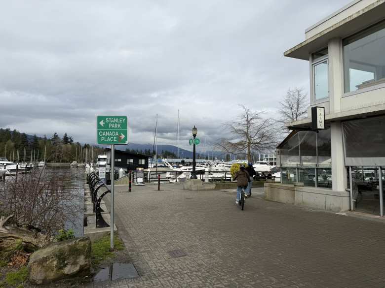 I started my half marathon at Bayshore West Marina in Vancouver next to Stanley Park.