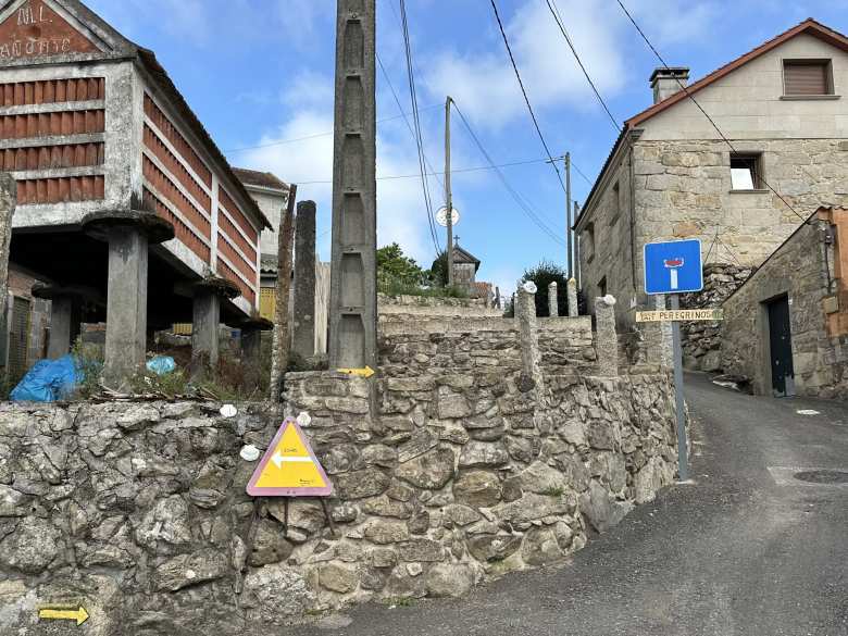 A steep hill on the Spiritual Variant that was for pilgrims only. There are yellow arrows all over Spain along the major Caminos pointing the way to Santiago de Compostela.