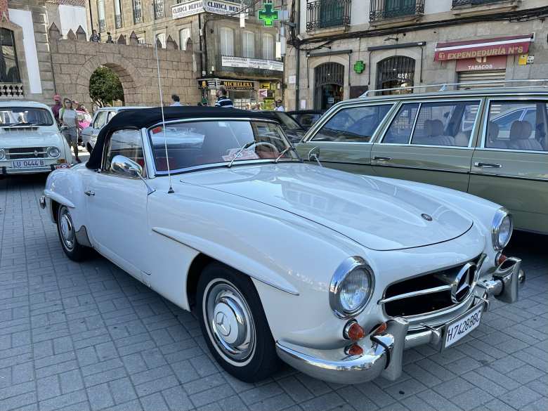 A while Mercedes SL roadster from the 1950s.