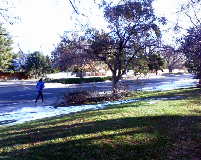 Kelly on first straightaway of the 5k run.