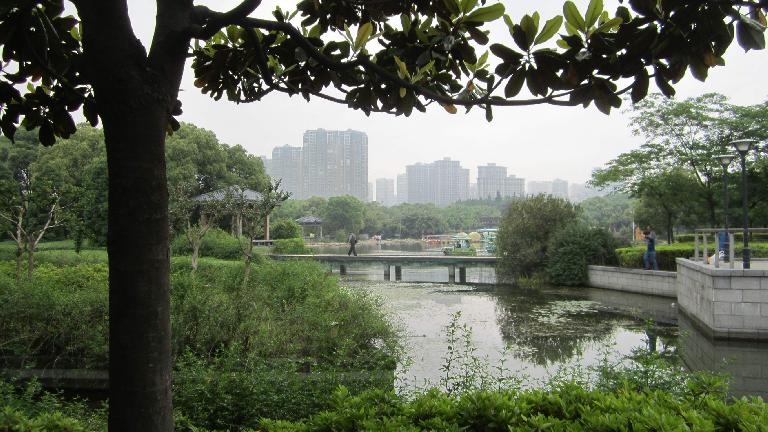Wuxi as seen from Lihu Park. Wuxi as seen from Lihu Park.